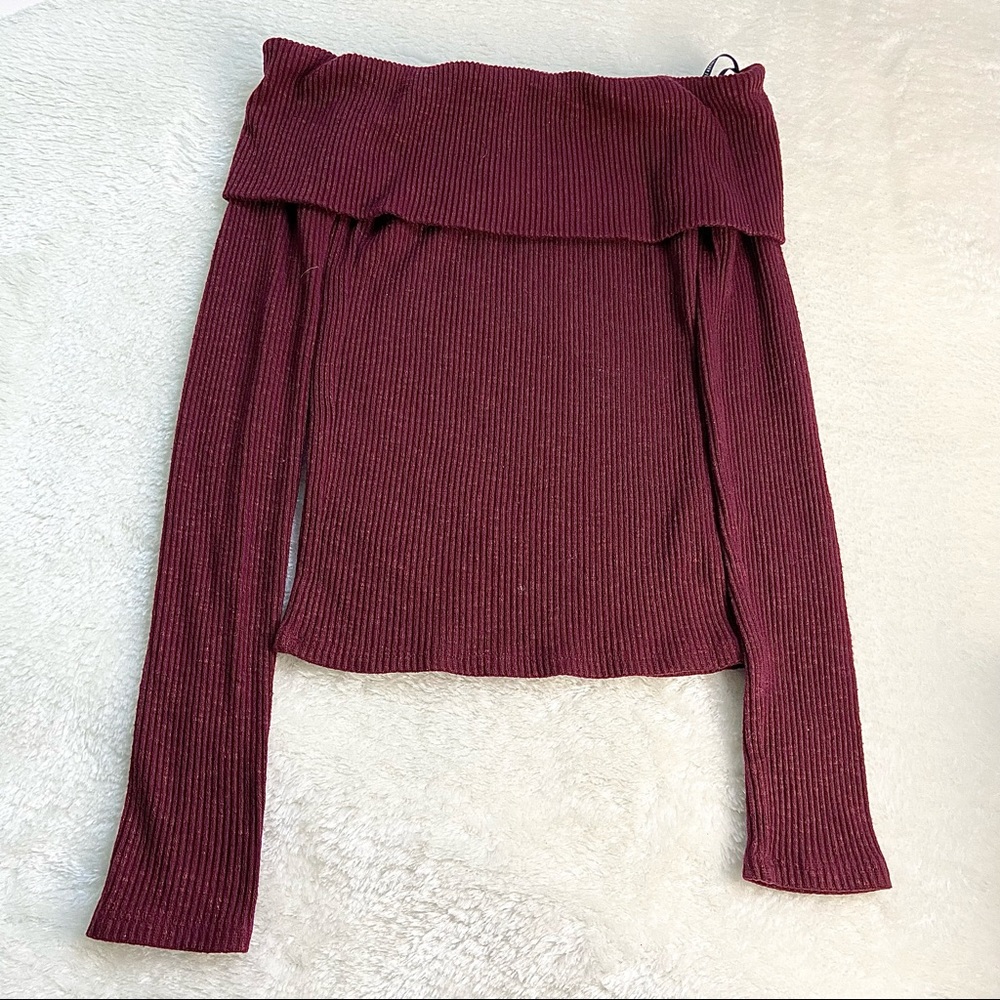 Forever 21 Off the Shoulder shirt size M